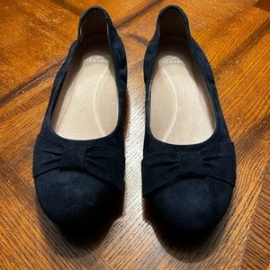 Dansko Lena navy kid suede flats size 41